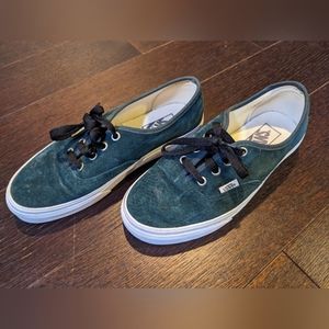 Vans Authentic, size 7.5, dark emerald green color, like new